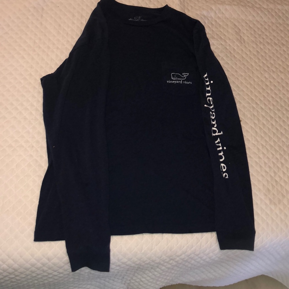 Vineyard blue t-shirt